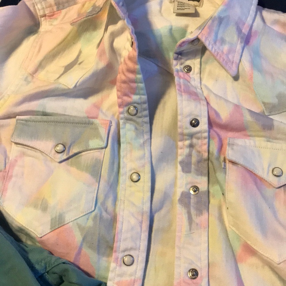 Levi’s Shirt Or Set 95.00